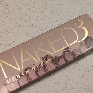 Urban Decay Naked3 Palette - Shimmering Neutrals